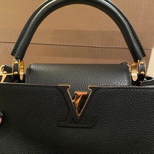 Louis Vuitton Capucines PM